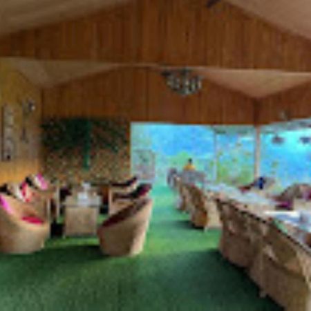 The Village Retreat Resort , Guptkashi Gupta Kāshi Exterior foto