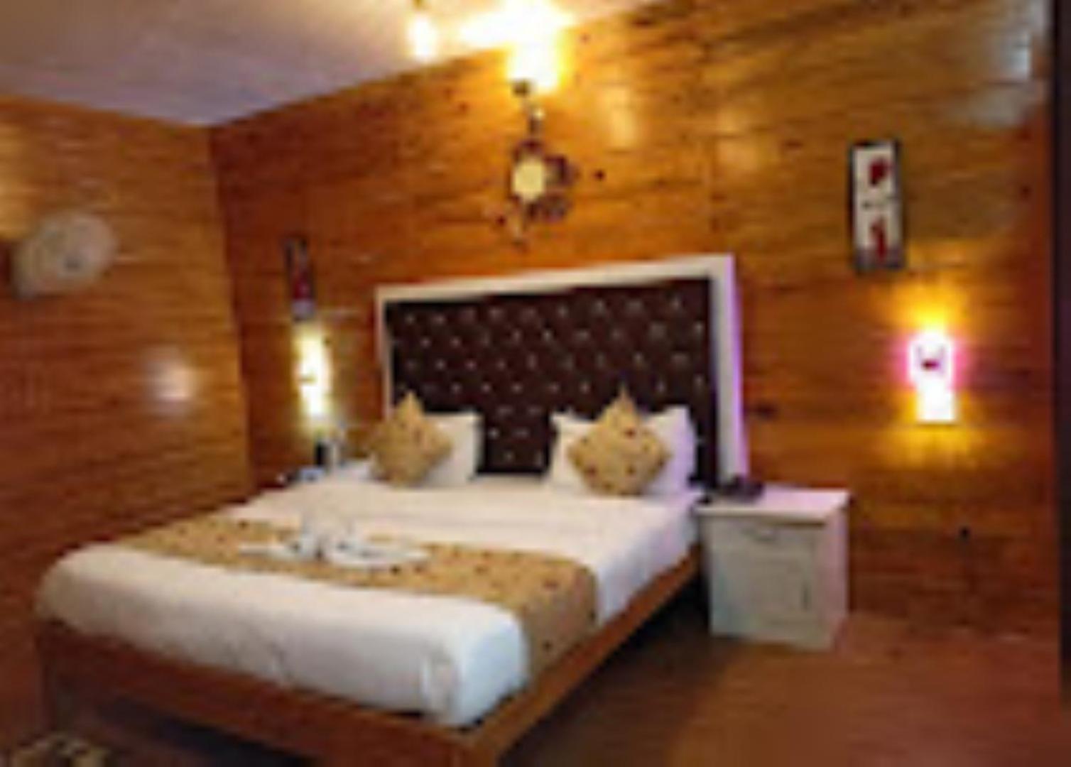 The Village Retreat Resort , Guptkashi Gupta Kāshi Exterior foto