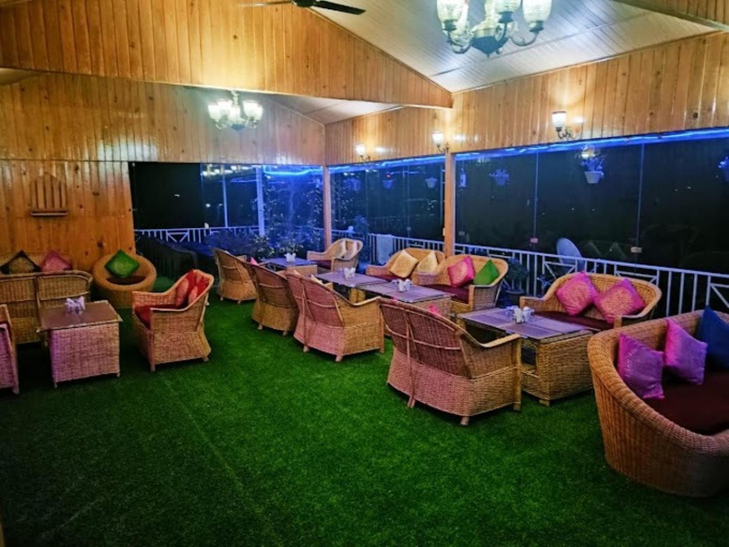 The Village Retreat Resort , Guptkashi Gupta Kāshi Exterior foto