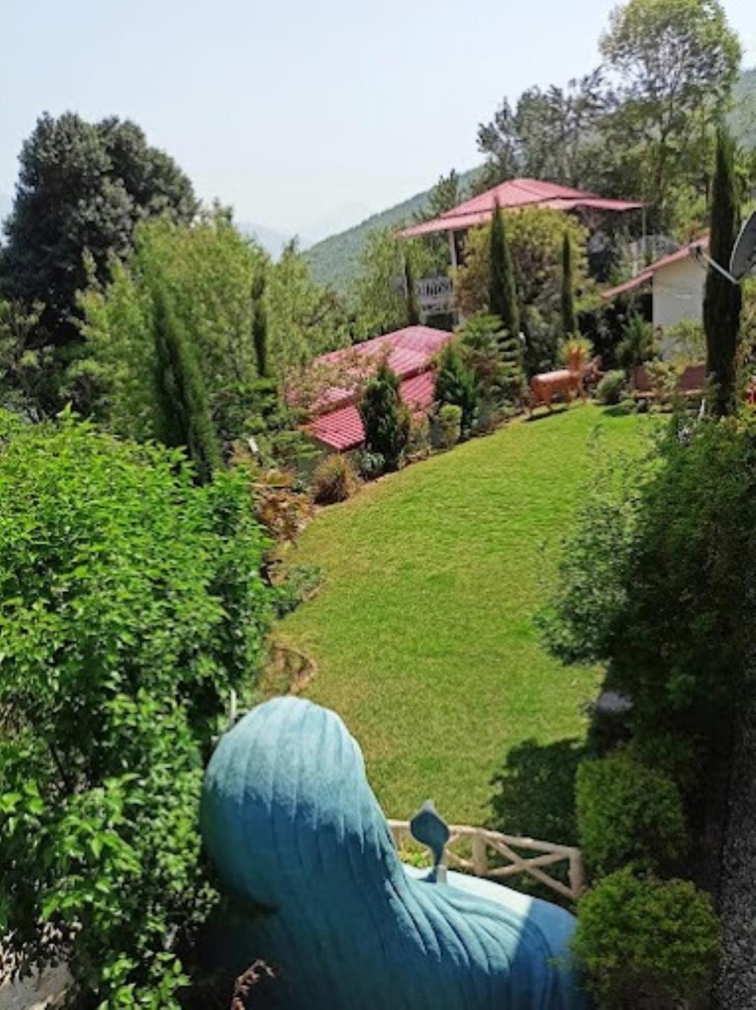 The Village Retreat Resort , Guptkashi Gupta Kāshi Exterior foto